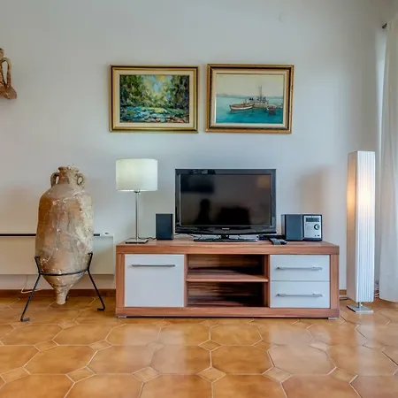 Tamar Apartment